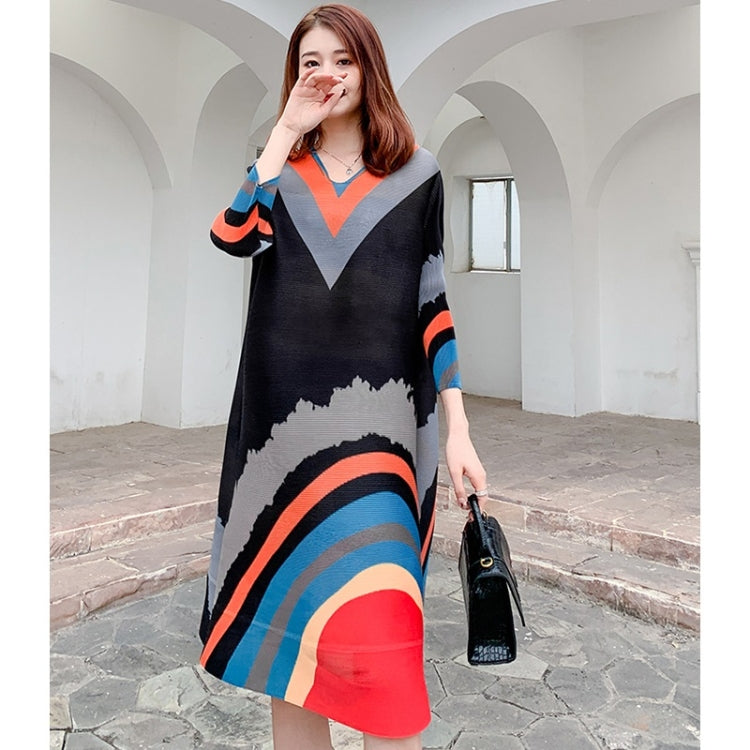 Pleated Large Size Temperament V-neck Dress