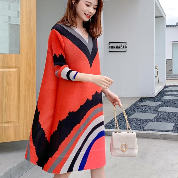 Pleated Large Size Temperament V-neck Dress
