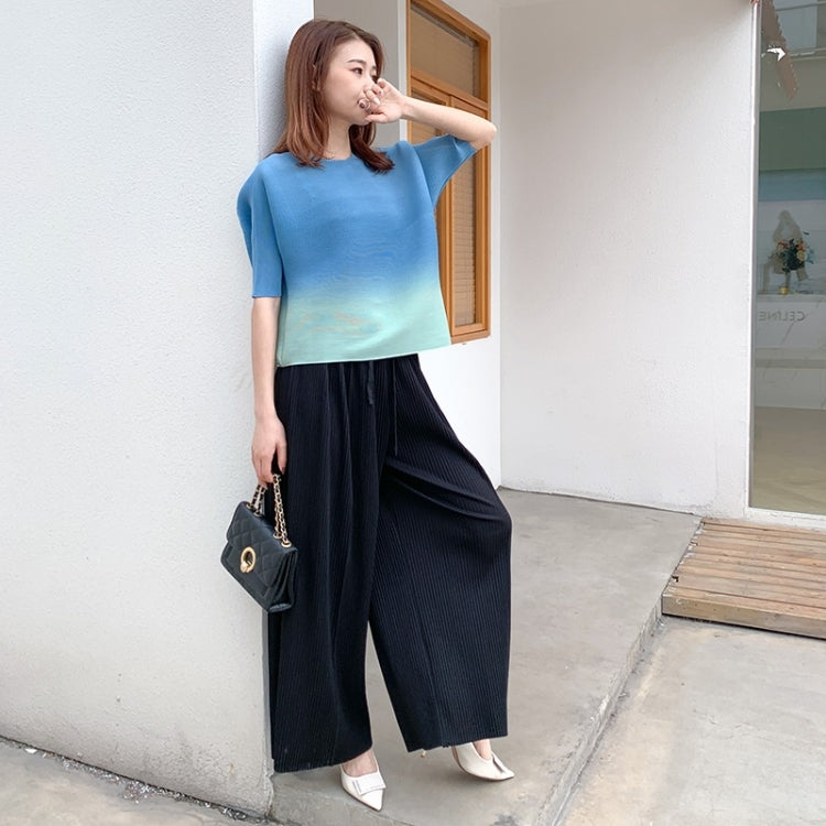 Loose Plus Size Print Crop Top With Bat Sleeves