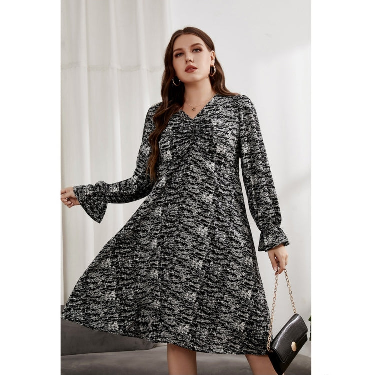 Women Large Size V-neck Long Sleeve Cover Belly Dress