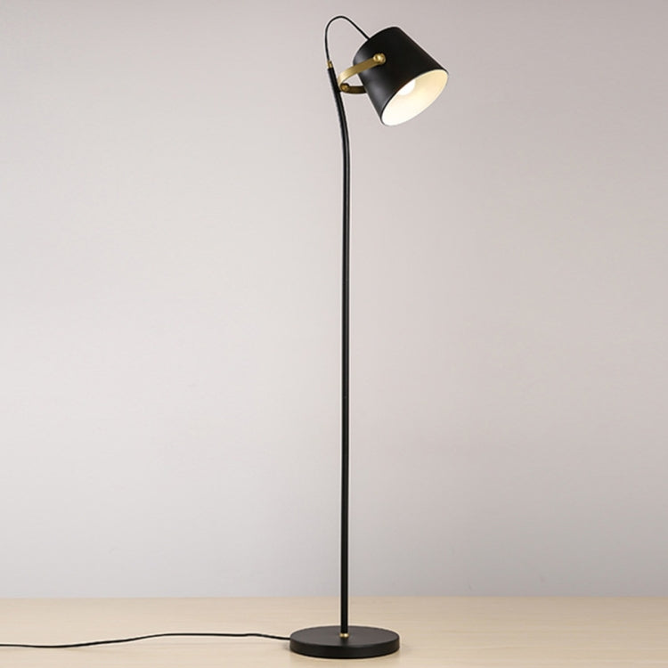 YWXLight Nordic Style Living Room Simple Modern Bedroom Bedside Personality Wrought Iron Eye Protection Creative Fashion Standing Floor Lamp