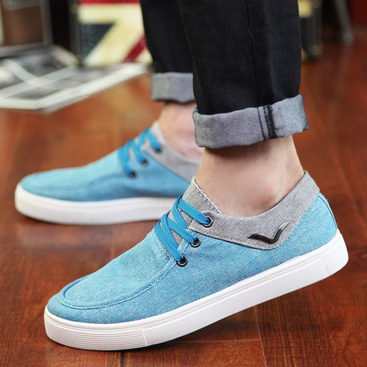 Solid Color Breathable Lace-up Fashion Casual Canvas Shoes for Men