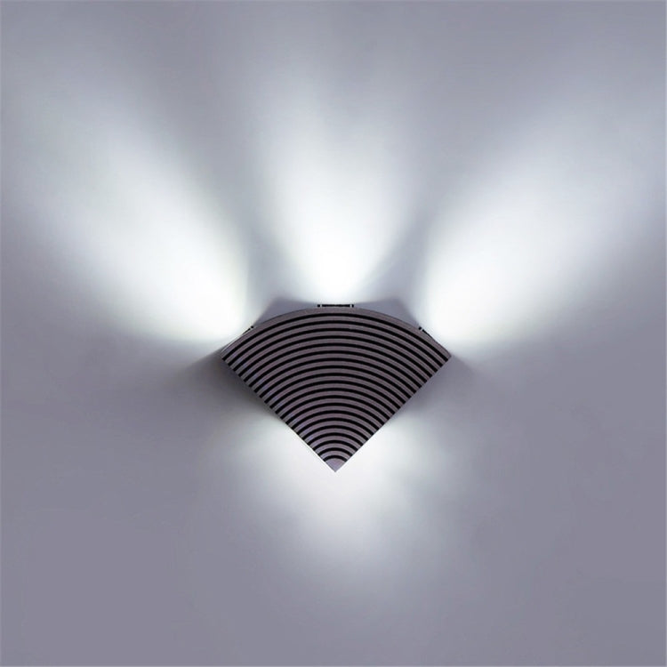YWXLight 4W Aluminum Triangle Decorative Bar Bedside Background LED Wall Light