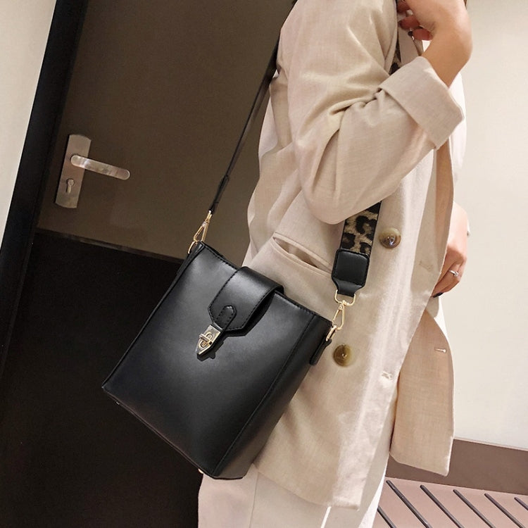 2 in 1 Bucket Bag Fashion Shoulder Bag Ladies Messenger Bag Handbag with Leopard Print Shoulder Strap