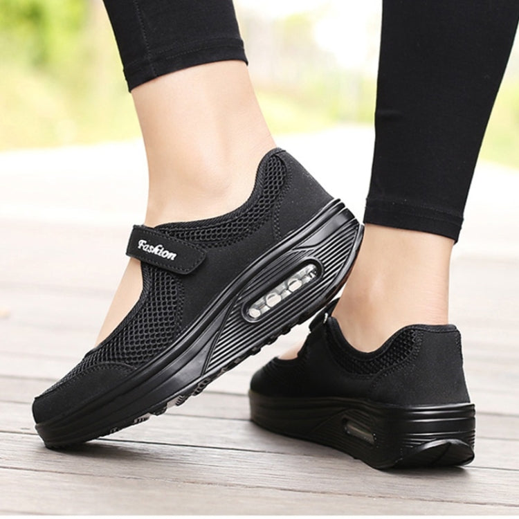 Cushioning Breathable Mesh Lightweight Walking Shoes for Woman