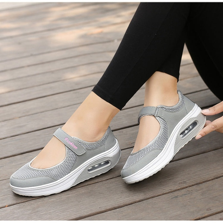 Cushioning Breathable Mesh Lightweight Walking Shoes for Woman