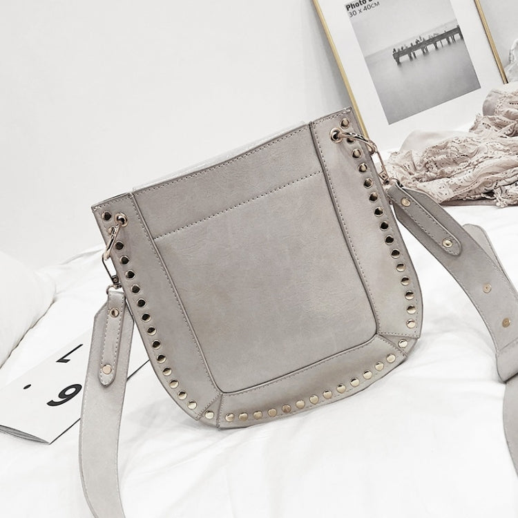 Fashion Rivet Shoulder Bag Ladies Messenger Bag Handbag