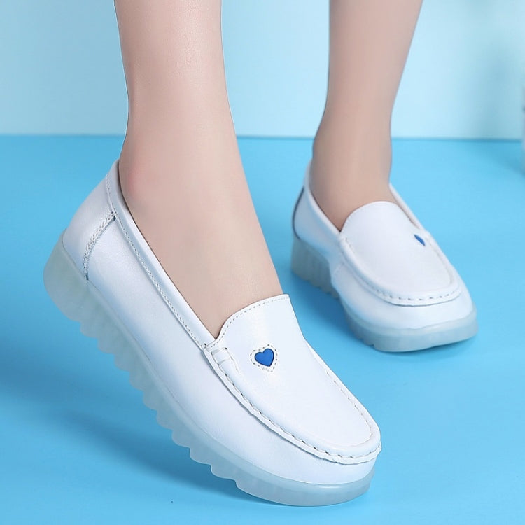Soft Lightweight and Breathable Leather Comfortable Nurse Shoes Casual Shoes for Women