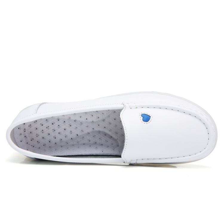 Soft Lightweight and Breathable Leather Comfortable Nurse Shoes Casual Shoes for Women