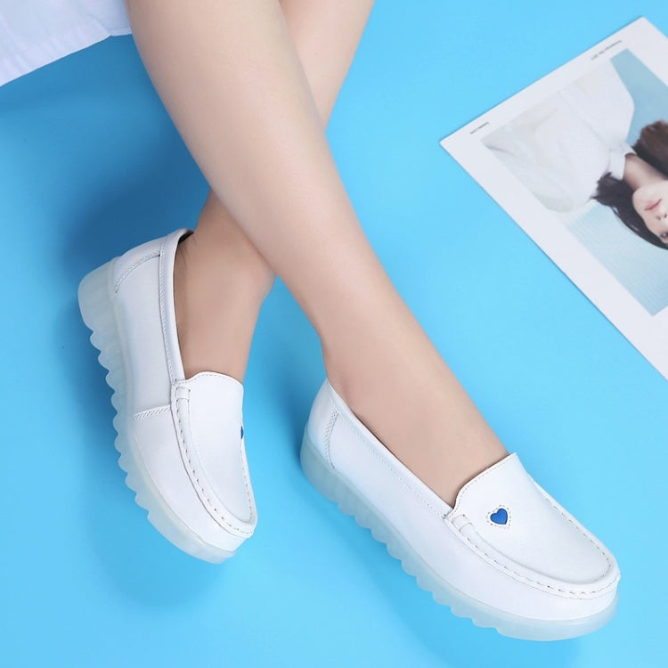Soft Lightweight and Breathable Leather Comfortable Nurse Shoes Casual Shoes for Women