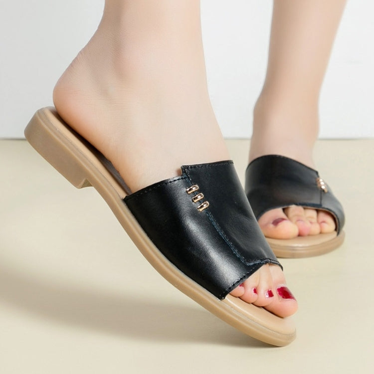 Fashion Simple and Comfortable Flat Bottom Wild Sandals for Woman