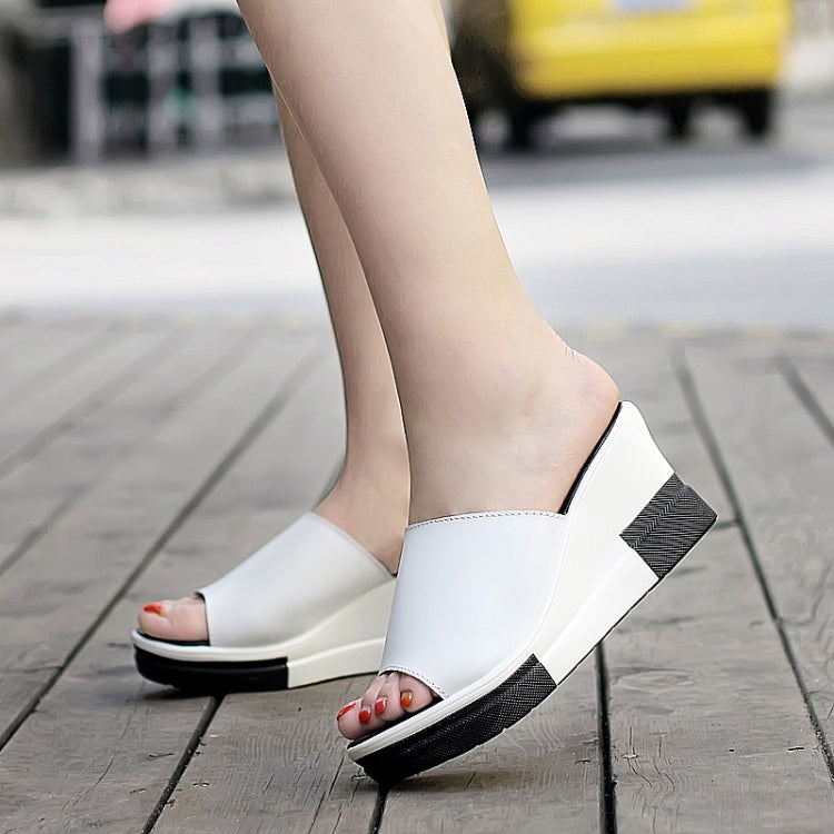 Casual Fashion Wild Comfortable Wedge Shoes Slippers Sandals for Woman