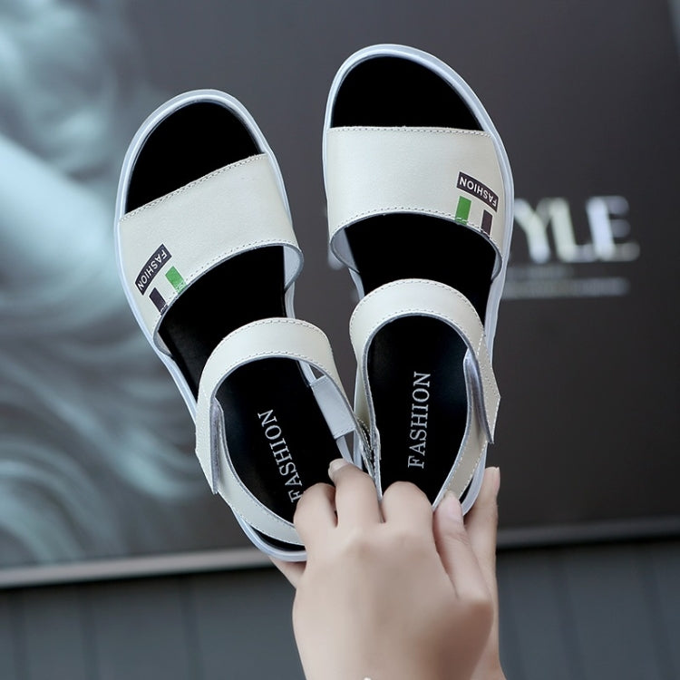 Simple Fashion Comfortable and Lightweight Flat Wild Sandals for Woman