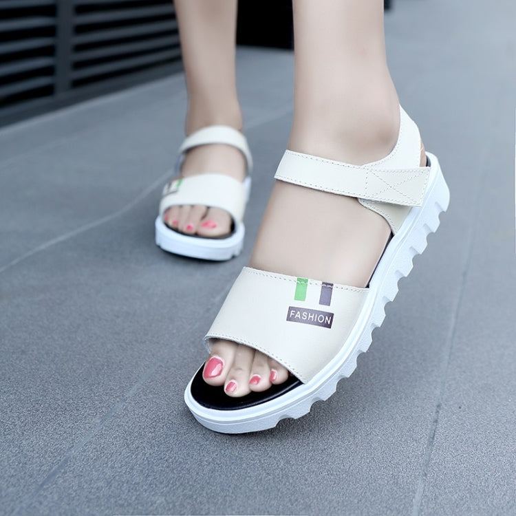Simple Fashion Comfortable and Lightweight Flat Wild Sandals for Woman