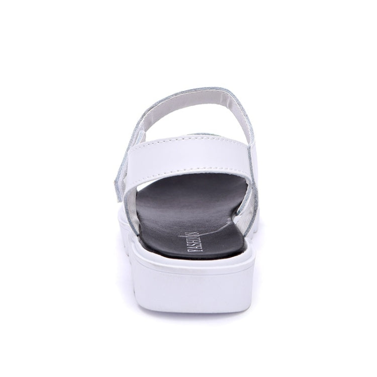 Simple Fashion Comfortable and Lightweight Flat Wild Sandals for Woman