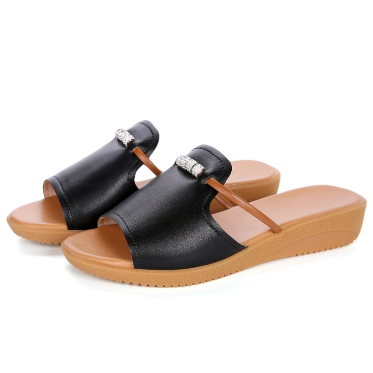 Fashion and Comfortable Breathable Wild Sandals Slippers for Woman