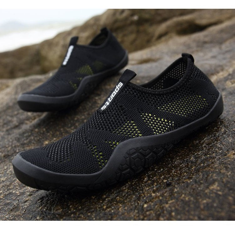 Casual Lightweight Breathable Flying Woven Running Shoes for Men