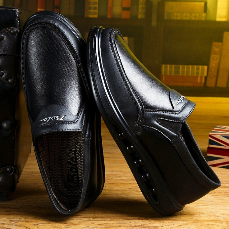 Wear Resistant Round Head Solid Color Casual Leather Shoes for Men