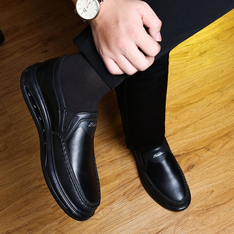 Wear Resistant Round Head Solid Color Casual Leather Shoes for Men