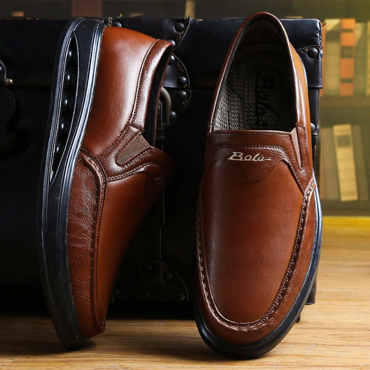 Wear Resistant Round Head Solid Color Casual Leather Shoes for Men