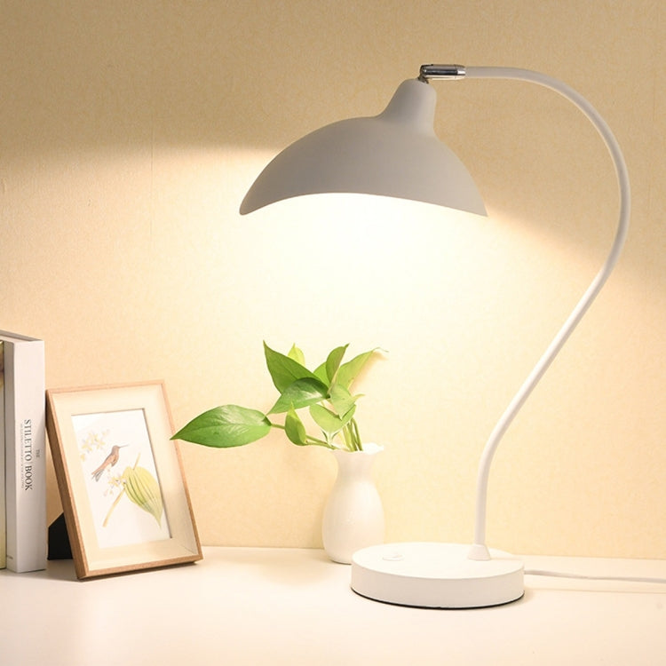 YWXLight Modern Creative LED Table Lamp Simple Atmosphere Creative Bedroom Learning Desk Reading Light