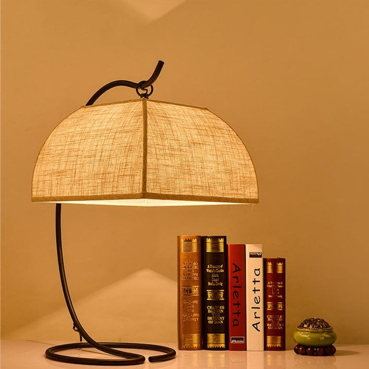 YWXLight New Chinese Table Lamp Bedroom Bedside Lamp Simple Creative Room Lamp American Wrought Iron Living Room Study Table Lamp