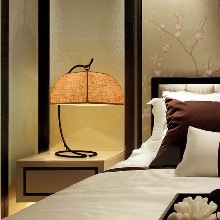 YWXLight New Chinese Table Lamp Bedroom Bedside Lamp Simple Creative Room Lamp American Wrought Iron Living Room Study Table Lamp