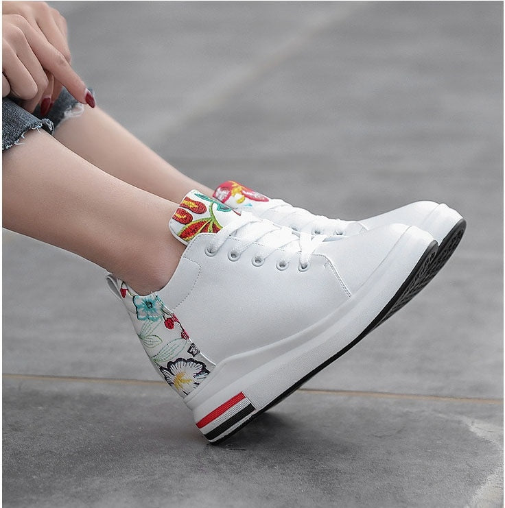 Thick Bottom Increased Versatile Printed Microfiber Leather Wild Casual Shoes for Women