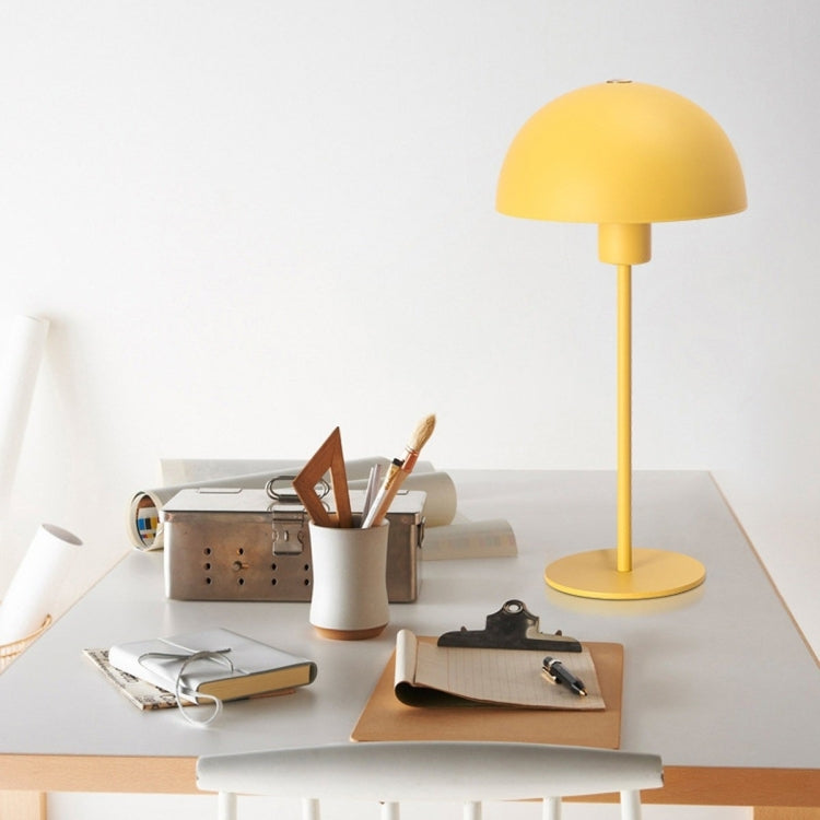 YWXLight Simple Personality Eye-protection Table Lamp Bedroom Bedside Study Desk Light