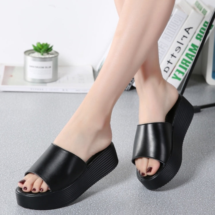Lightweight Non-slip Wear Resistant Minimalist Thick-soled Casual Sandals Slippers for Women