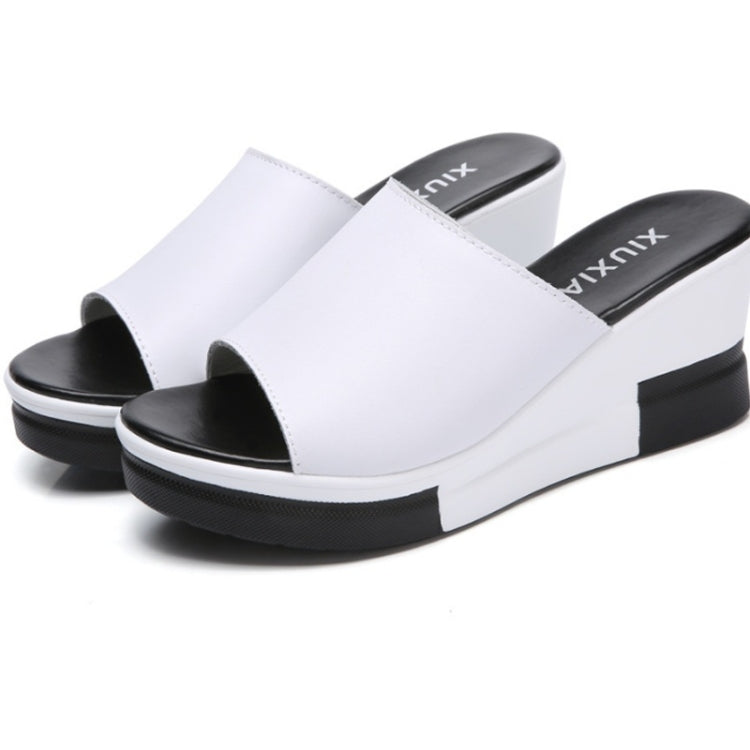 Fashion Simple Slope Thick Bottom Beach Casual Slippers Sandals for Women