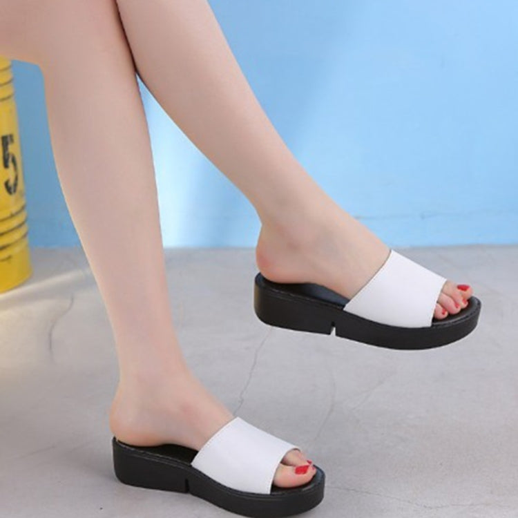 Simple Casual Wild Non-slip Wearable Slippers Sandals for Women