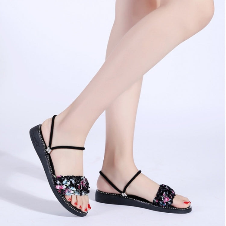 Two-wears Petal Design Non-slip Wear Resistant Casual Lightweight Sandals for Women