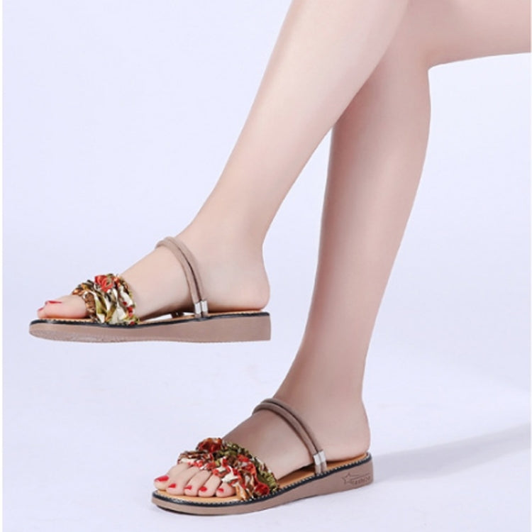 Two-wears Petal Design Non-slip Wear Resistant Casual Lightweight Sandals for Women