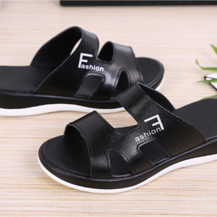 Comfortable Soft Flat Bottom Non-slip Beach Sandals Slippers for Women