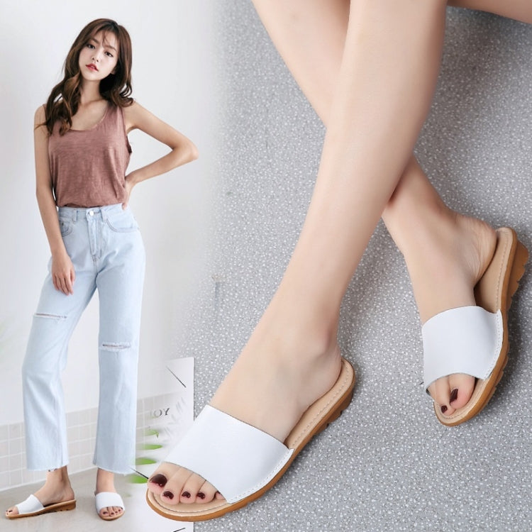 Simple and Stylish Wild Slippers Sandals for Women