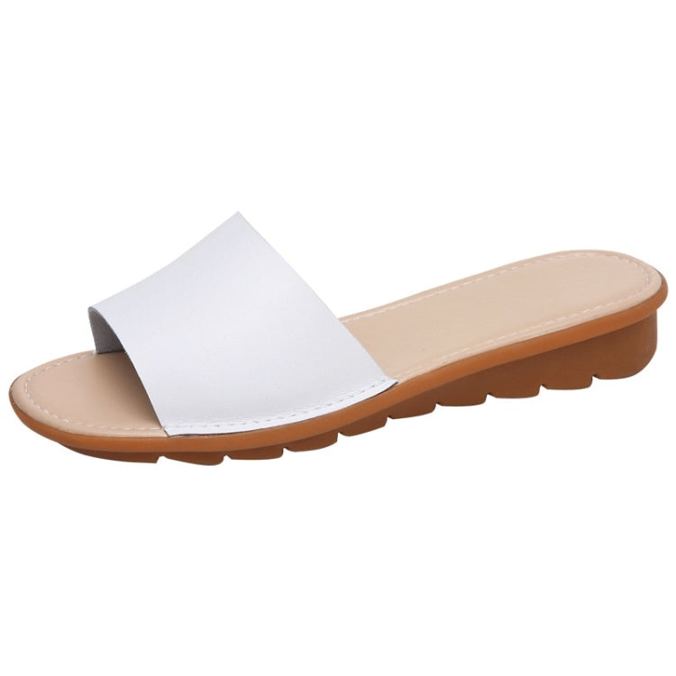 Simple and Stylish Wild Slippers Sandals for Women