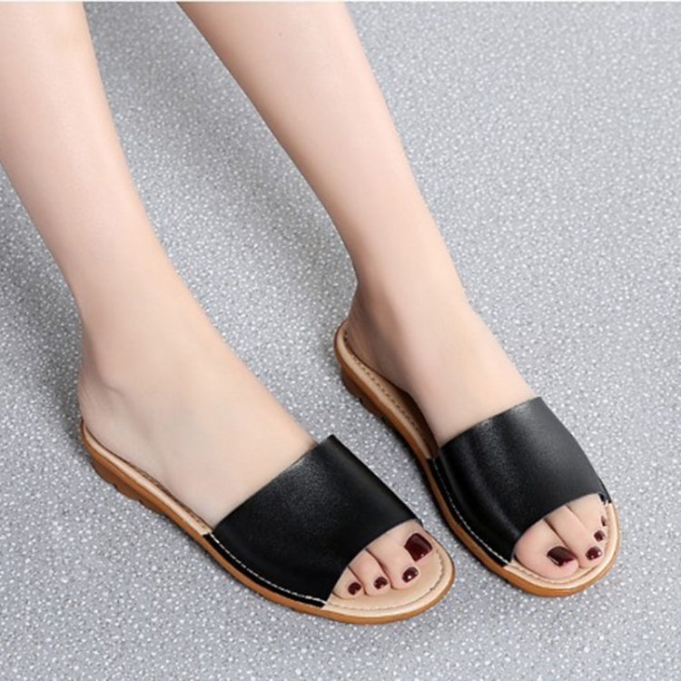 Simple and Stylish Wild Slippers Sandals for Women