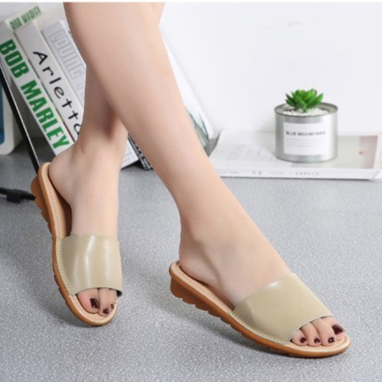Simple and Stylish Wild Slippers Sandals for Women