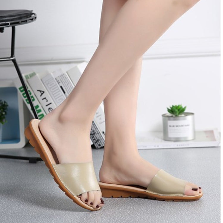 Simple and Stylish Wild Slippers Sandals for Women