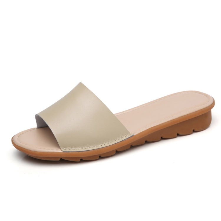 Simple and Stylish Wild Slippers Sandals for Women