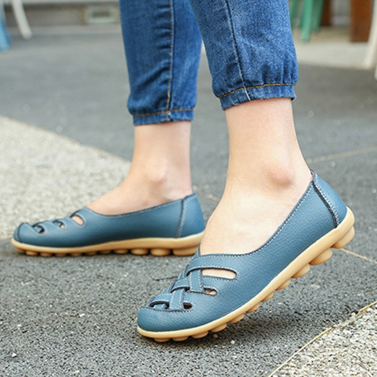 Hollow Woven Casual Nurse Shoes Cover Foot Peas Shoes for Women