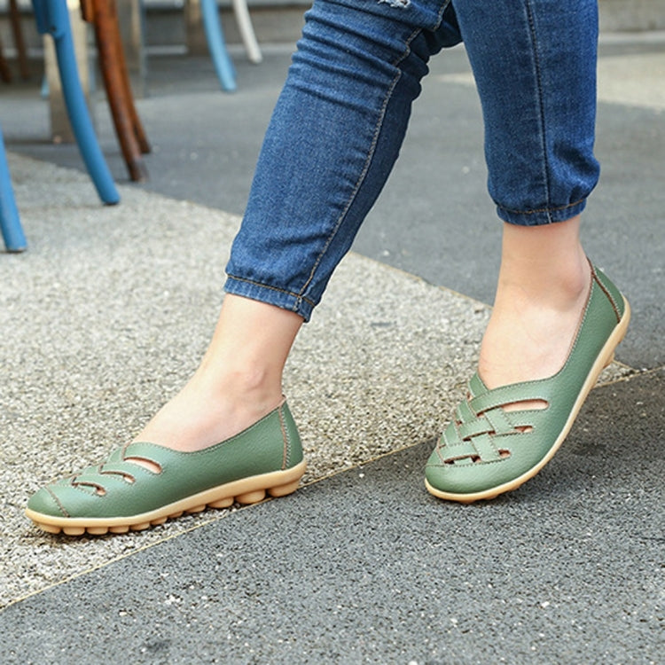 Hollow Woven Casual Nurse Shoes Cover Foot Peas Shoes for Women
