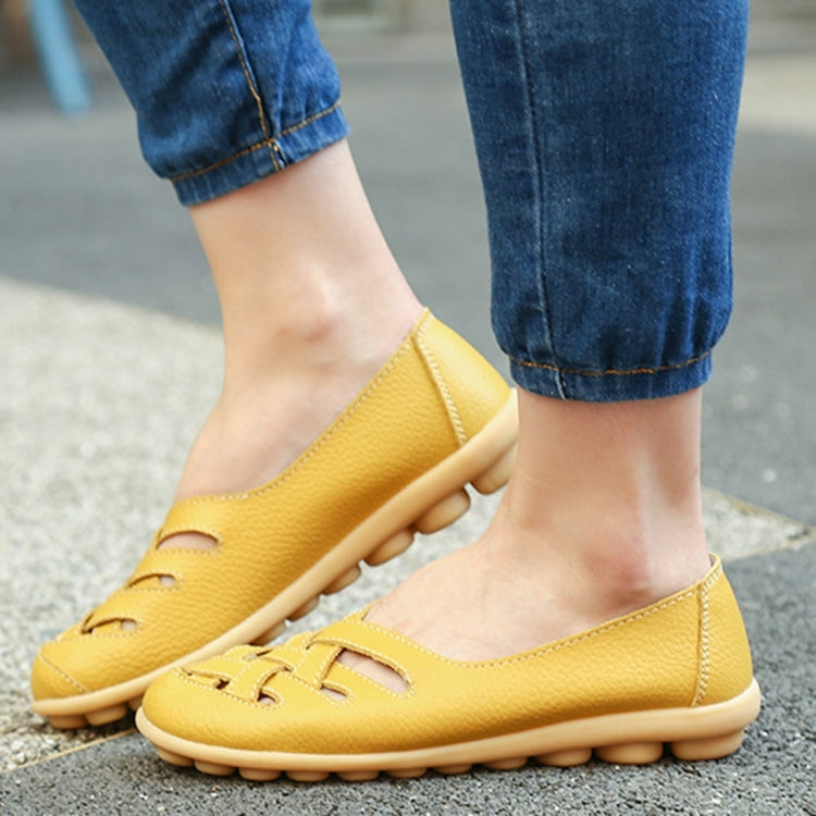 Hollow Woven Casual Nurse Shoes Cover Foot Peas Shoes for Women