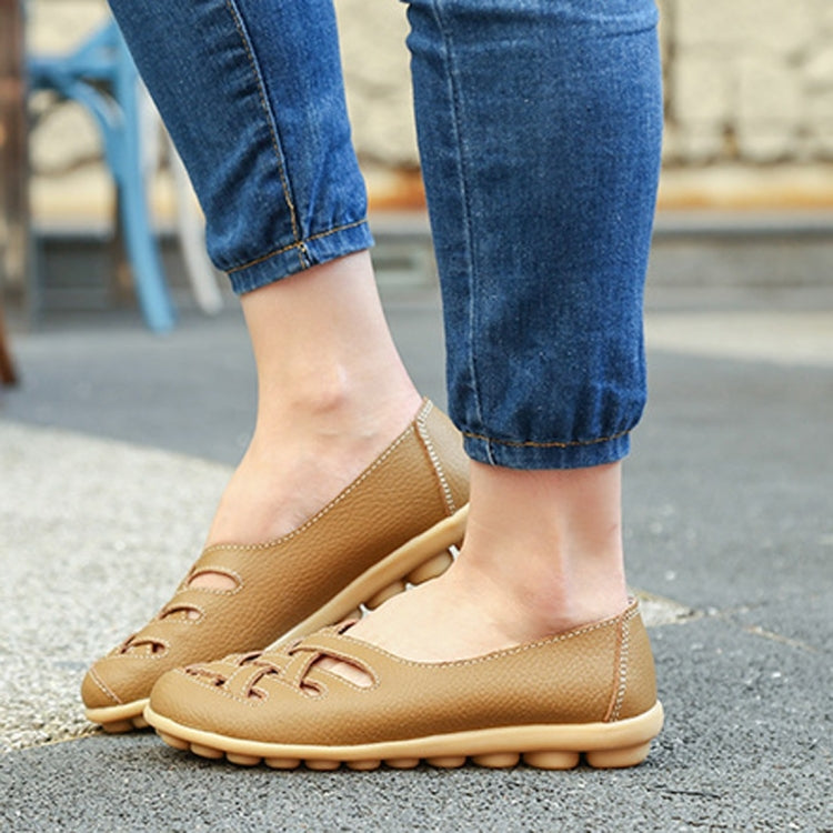 Hollow Woven Casual Nurse Shoes Cover Foot Peas Shoes for Women