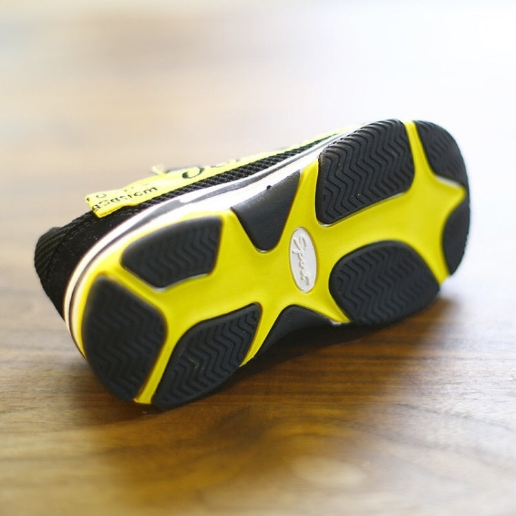 Mesh Comfortable and Breathable Outdoor Sports Casual Shoes