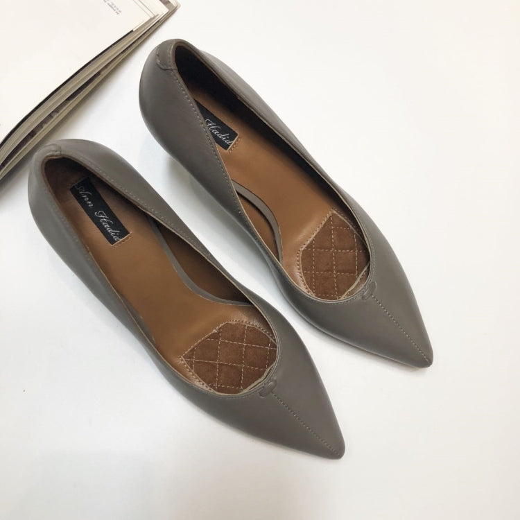 Full Leather Upholstery Shallow Mouth Pointed Head Fashion Women Shoes