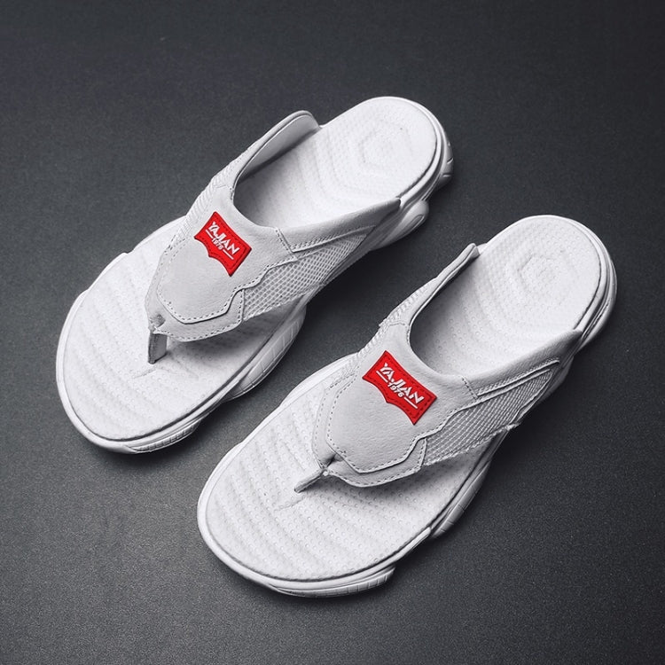 Non-slip Wear-resistant Flat Bottom Flip Flops Beach Shoes for Men