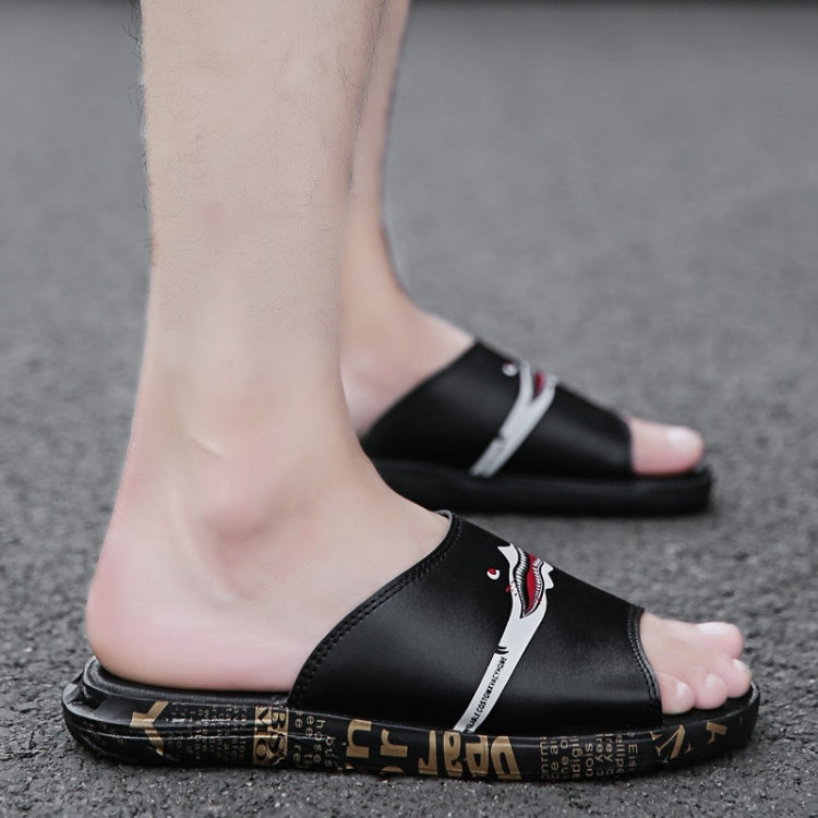 Microfiber Leather Comfortable Lightweight Slippers for Men