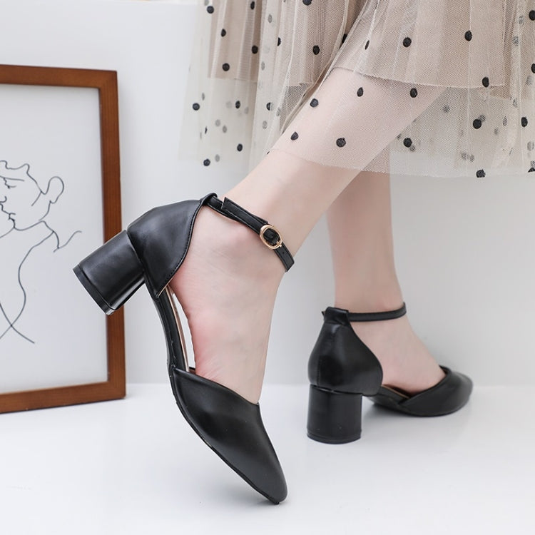 Simple Solid Color Thick Bottom Pointed Head Fashion Shoes for Women